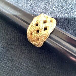 Unique Gold Coated 925. Judith Ripka Ring